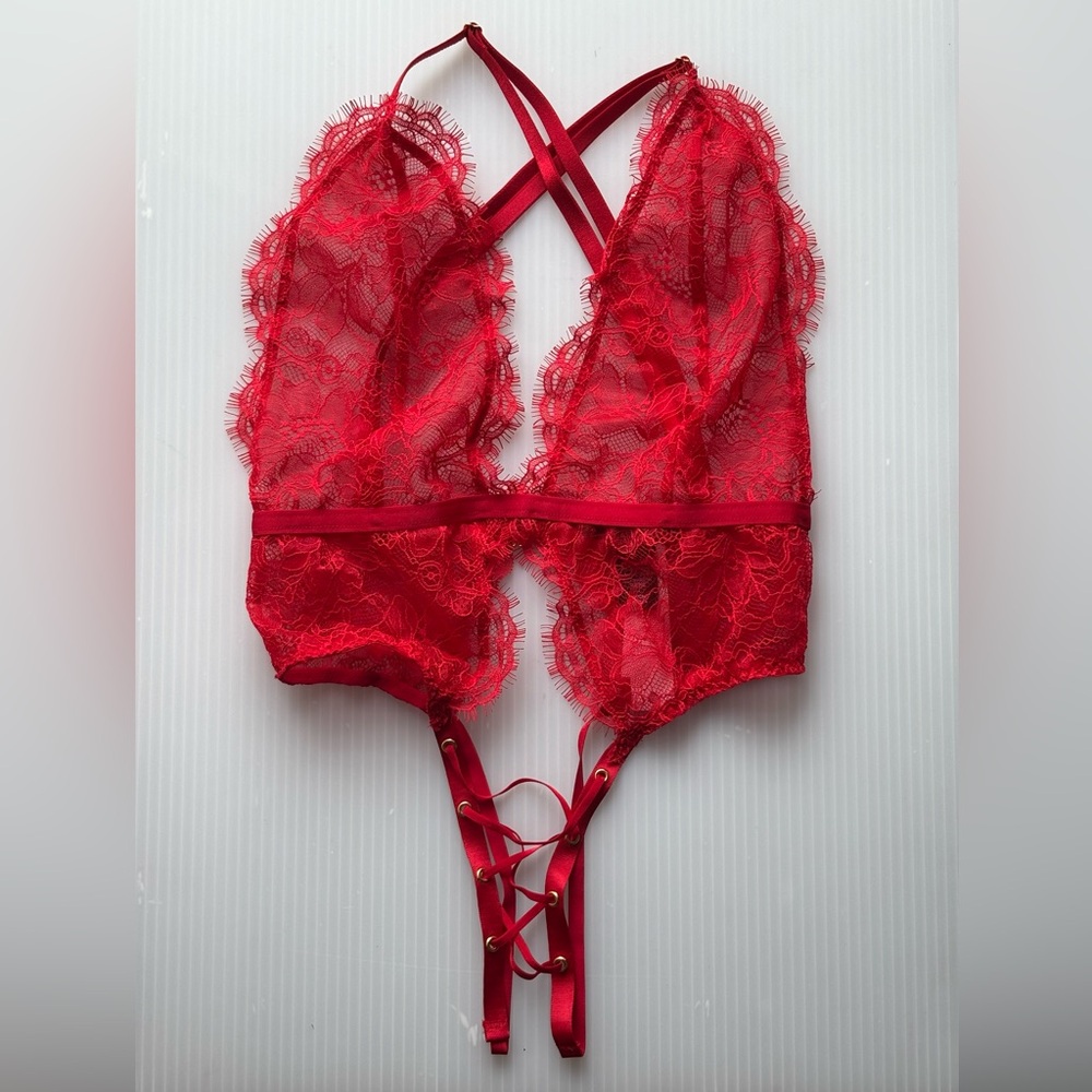 Victoria Secret Lingerie Teddy One Piece Bodysuit Red Lace Strappy Plunge NWT